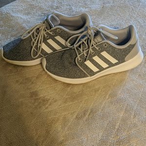 Adidas cloudfoam sneakers